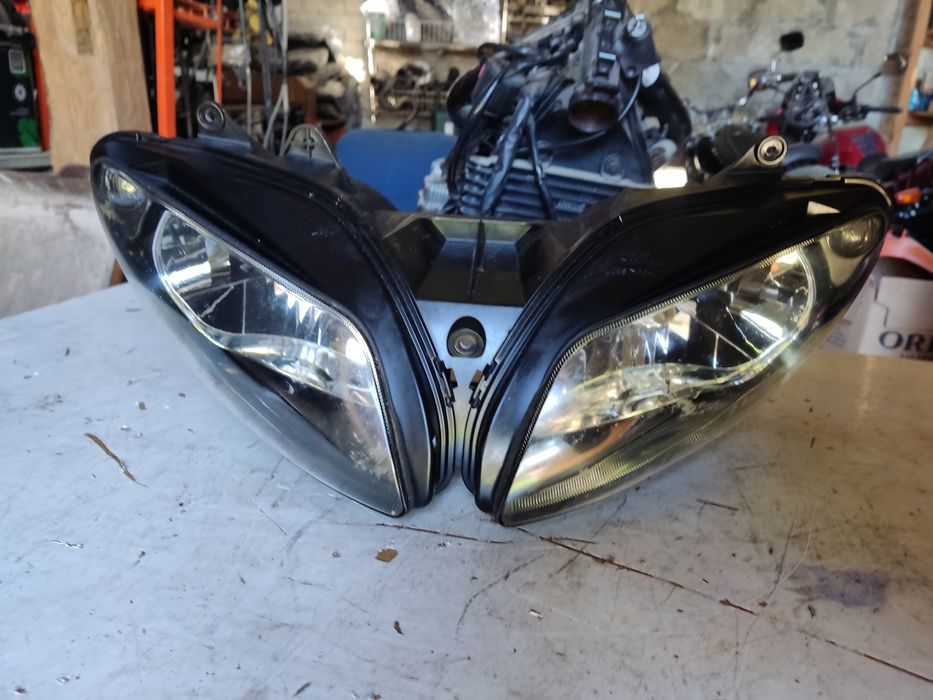 Yamaha R1 rn09 lampa reflektor