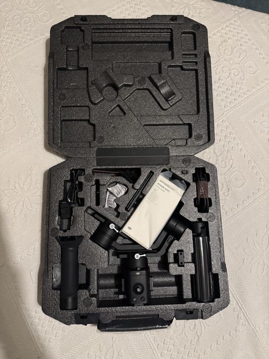 DJI Ronin S Estabilizador Guimbal para Cameras DSLR ou Mirror