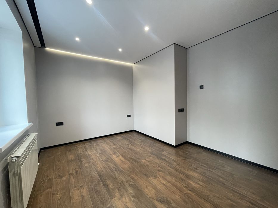 3 кім.квартира з Новим ремонтом Укомплектованою кухнею Панчішна ф-ка