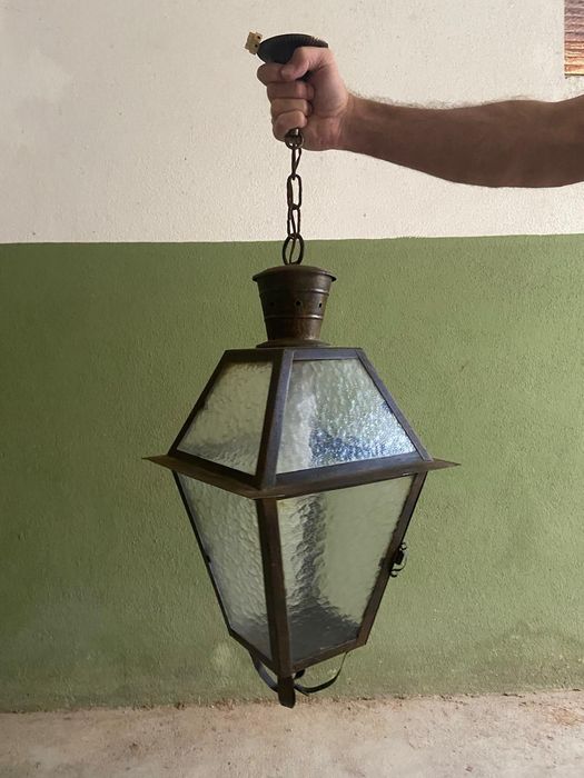Candeeiro de Teto / Lanterna Vintage em Ferro e Vidro Martelado (84 cm)