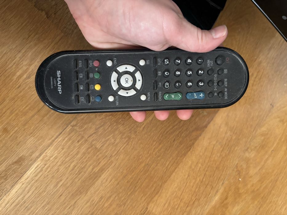 Sprzedam telewizor SHARP