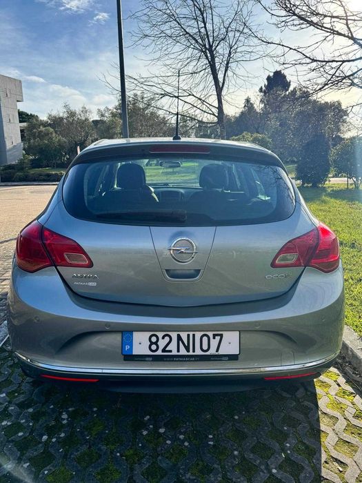 Opel Astra P-J de 2012
