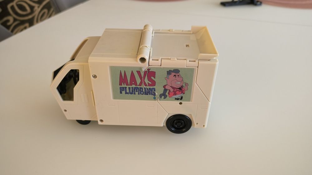 Фургон Макса Ben 10, Бен 10