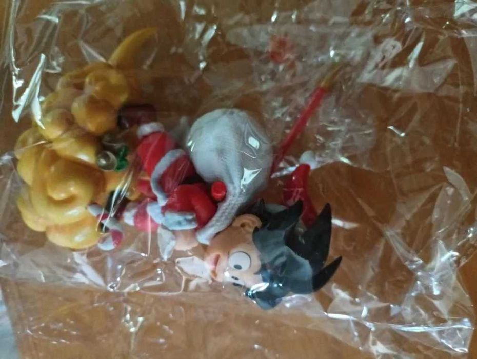 Figura coleção Dragon Ball - Natal (nova)