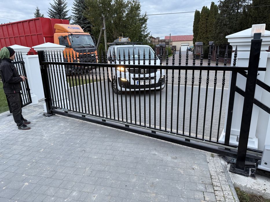 Automatyka napędy do bram dwuskrzydlowych i przesuwnych. Montaż.