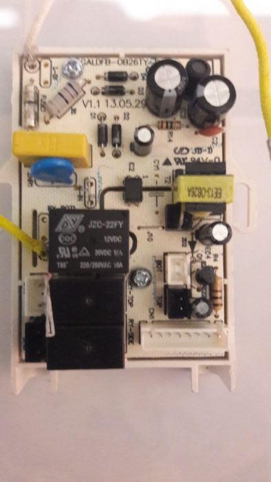 Плата питания мультиварки Vitek модельVt-4213На плате:GALDFB-OB26TY-P