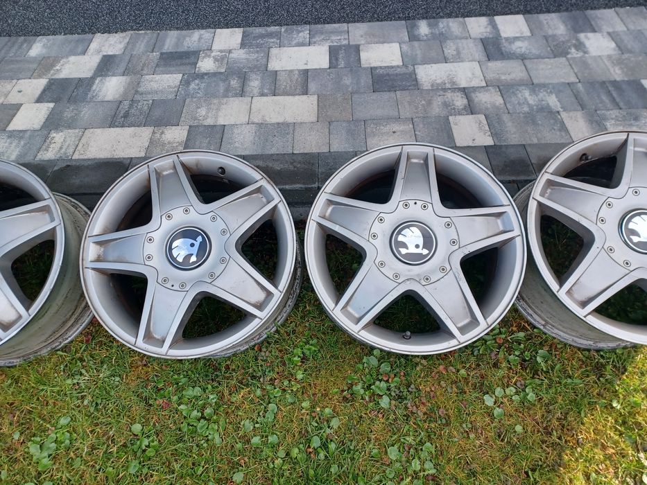 R16 alufelgi SKODA fabia scala Roomster rapid kamiq felgi aluminiowe