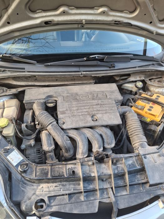 Мазда 2 2007 рік