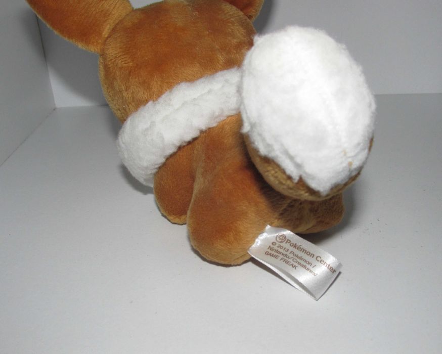 Plush Eevee (Pokémon Center) 2013