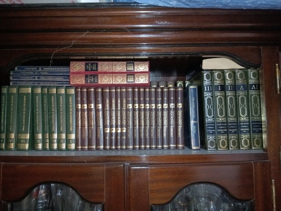 Livros antigos bom estado