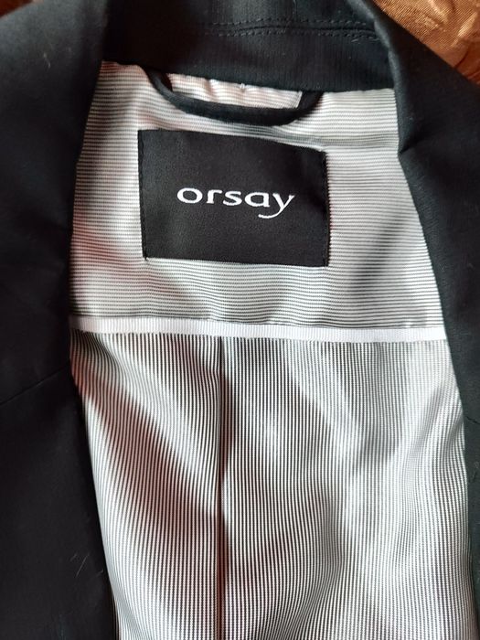 Czarny żakiet orsay