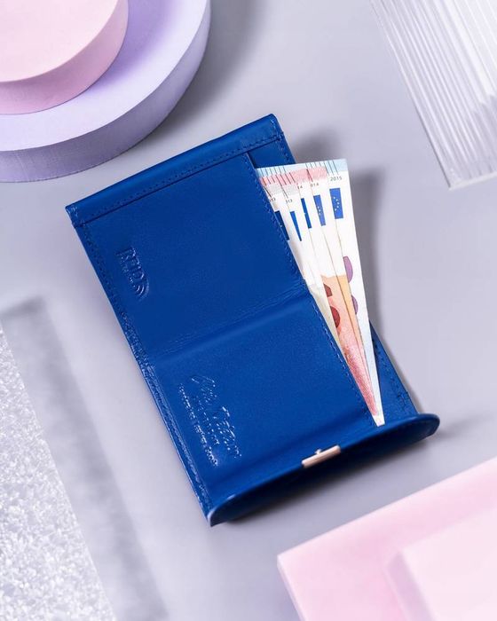 mały, skórzany portfel damski na zatrzask — peterson