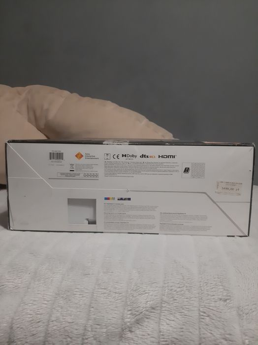 Pudełko PS5 Pro w dobrym stanie