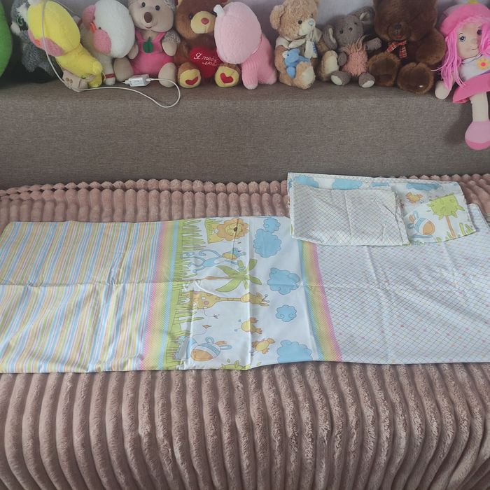 Комплекти постільної білизни для новонароджених