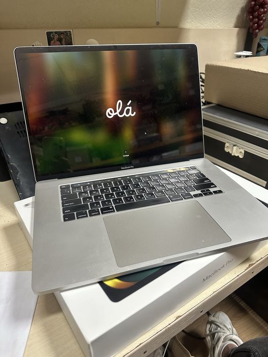 Macbook pro 16 2019 i7 2.6 16gb 512 83%