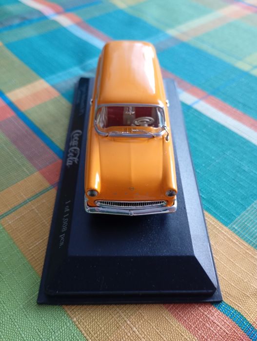 Opel Rekord P1 Caravan wersja Coca Cola w skali 1:43 - limitowany mode