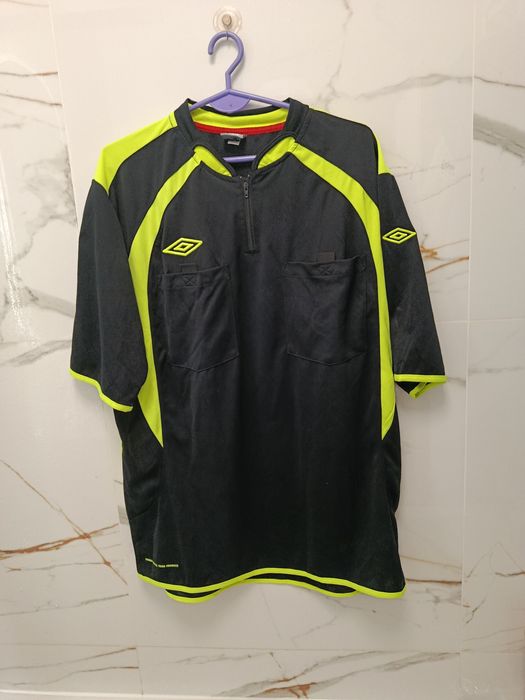 Koszulka sportowa sędziowska piłkarska Umbro r . XL