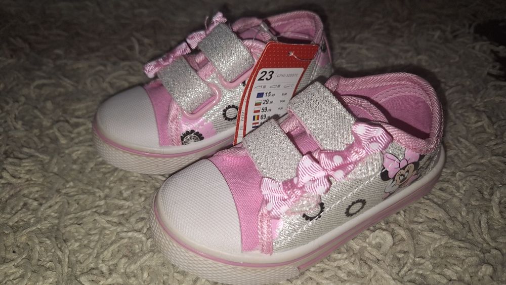 Nowe trampki Minnie Mouse