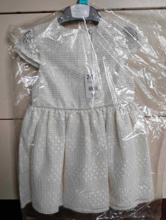 Prześliczna sukienka ze złotym dla dziewczynki