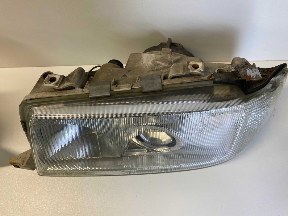 Audi 80 B4 Lampy przód Soczewka! Oryginał! Bardzo Ładne!