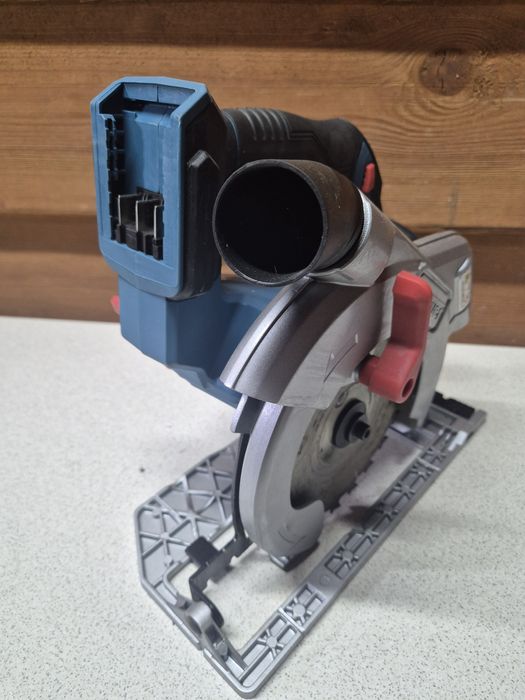 Erbauer Pilarka Tarczowa 18V