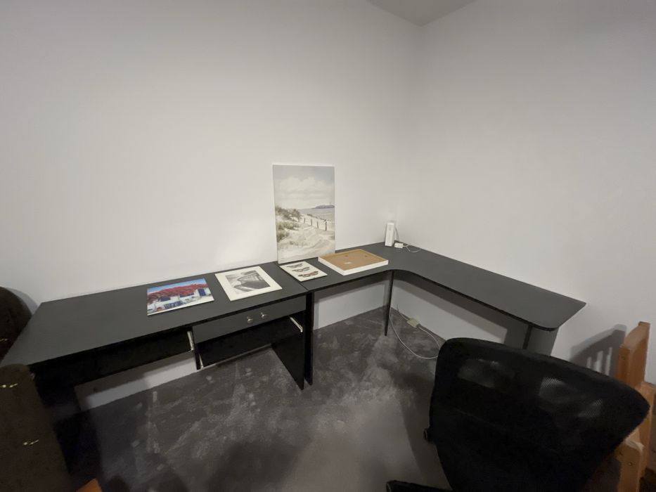 Biurko narożne dwuczęściowe oddam