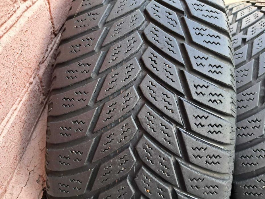 215/65R16C MAXMILER WT GTradial made in Indonesia 4шт Зима майже нові
