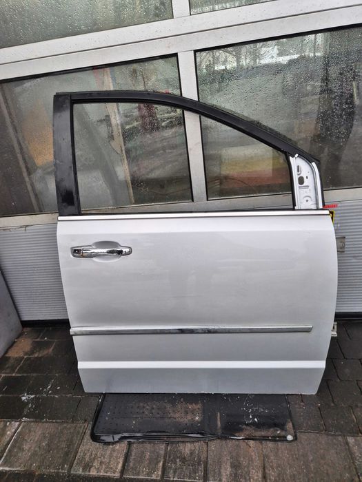 chrysler town country drzwi przednie prawe prawy przód lak PS2 srebrne