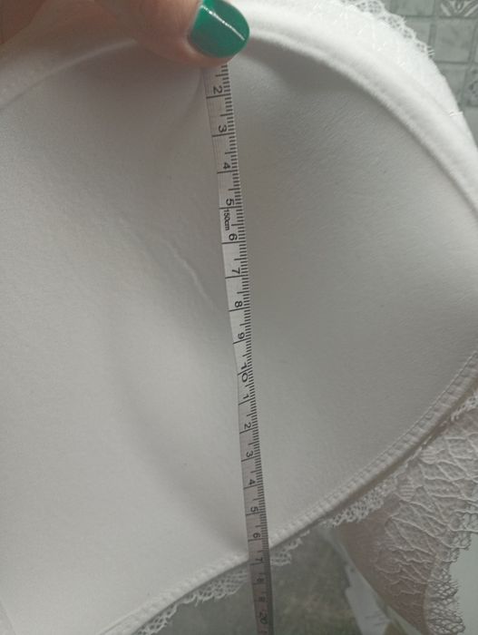 Biustonosz damski biały 46E