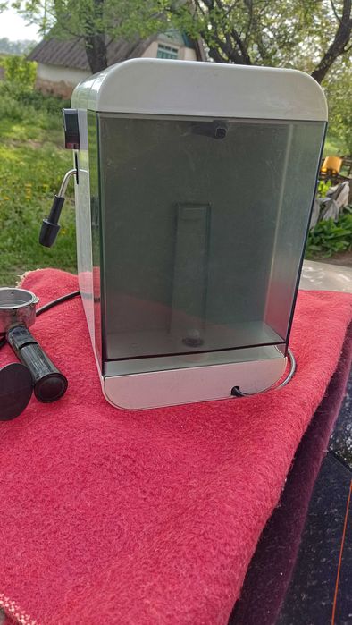Продам кофеварку VITEK  VT-1504BW