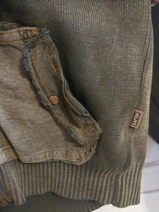 Кофта куртка чоловіча з написами і вишивками