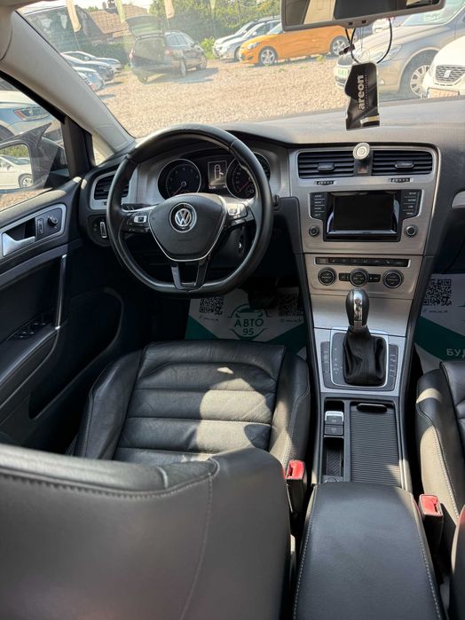 Продам Volkswagen Golf 2014 рік можлива розстрочка,кредит,обмін!