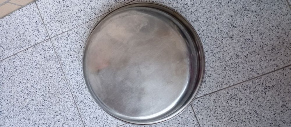 Tabuleiro redondo de inox