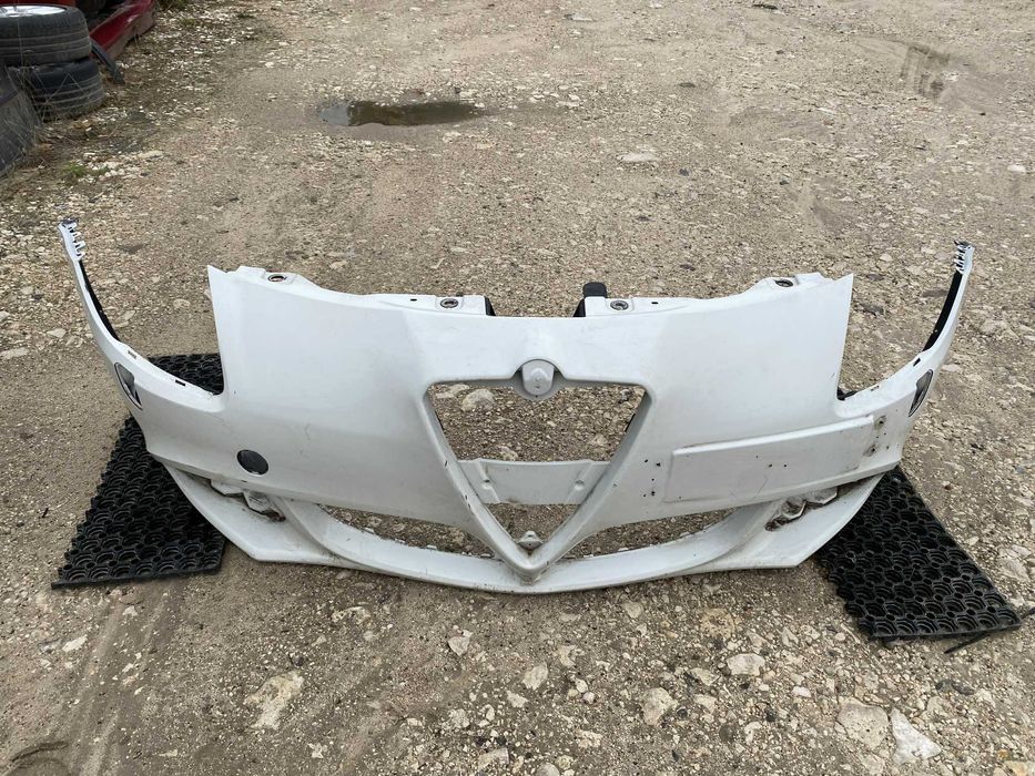 Alfa Romeo Giulietta Zderzak Przedni