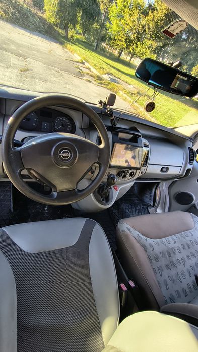 Opel Vivaro 2.5 tdi