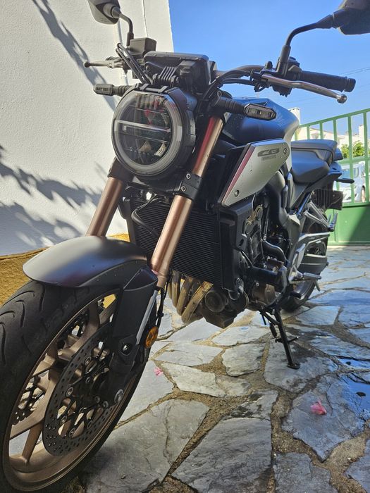 Honda CB 650 R - exelente estado e poucos kms