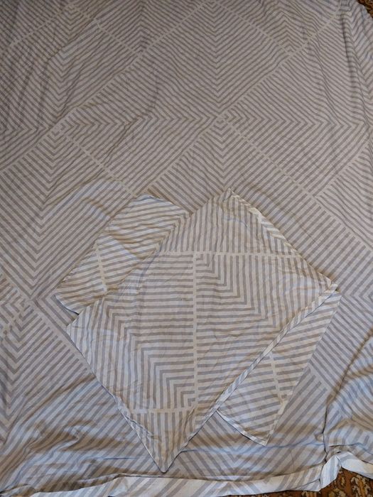 Лот постельного белья