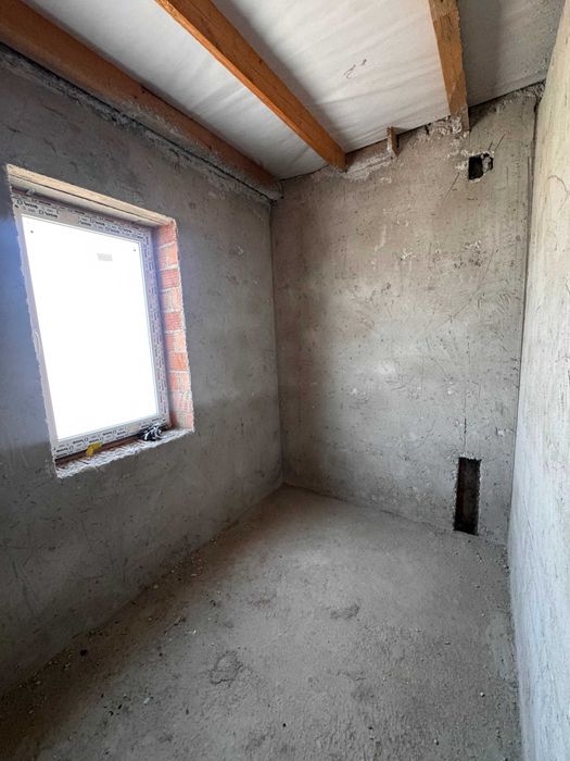 Продаж Таун Хауса, газове опалення, міські комуніувції + гараж