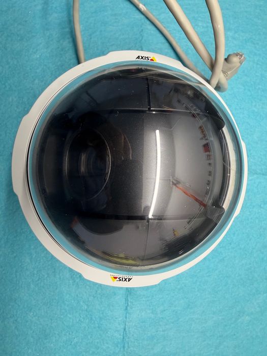 Camara AXIS P5512 PTZ Dome 12x zoom