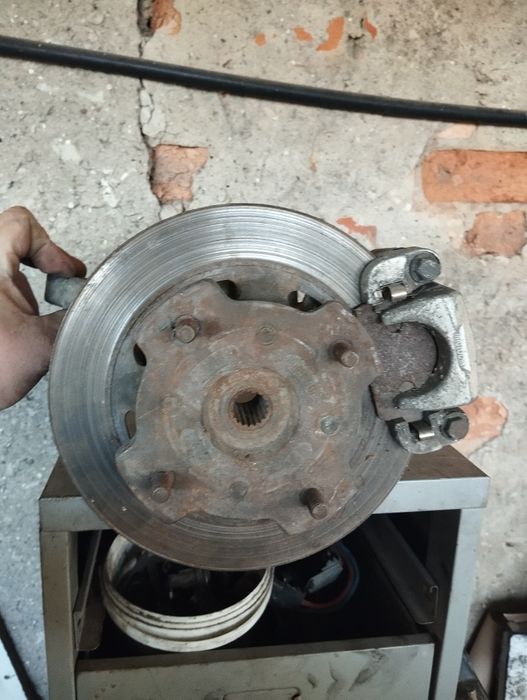 Zwrotnica zacisk chamilcowyprawy Microcar Mgo i inne