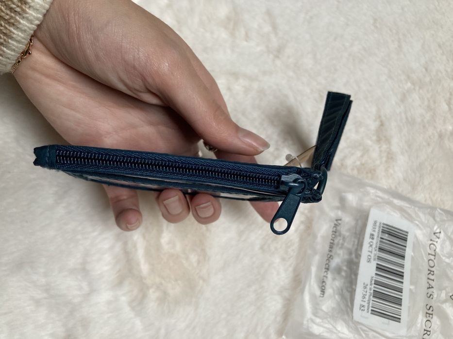 Portfel na karty klucze drobne Victoria’s Secret