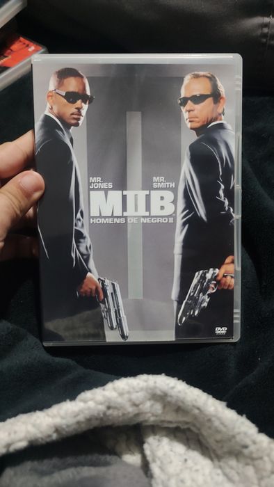 DVD "MIB: Homens de Negro 2"
