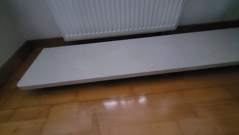 Parapet  marmurowy wewnętrzny