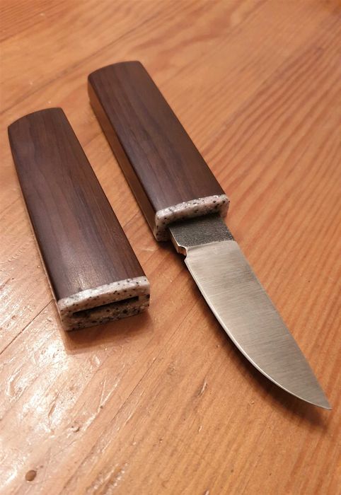 Нестандартний ніж ручної роботи Х12МФ твердістю 60 од.