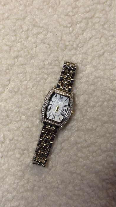 Новий Годинник Grealy