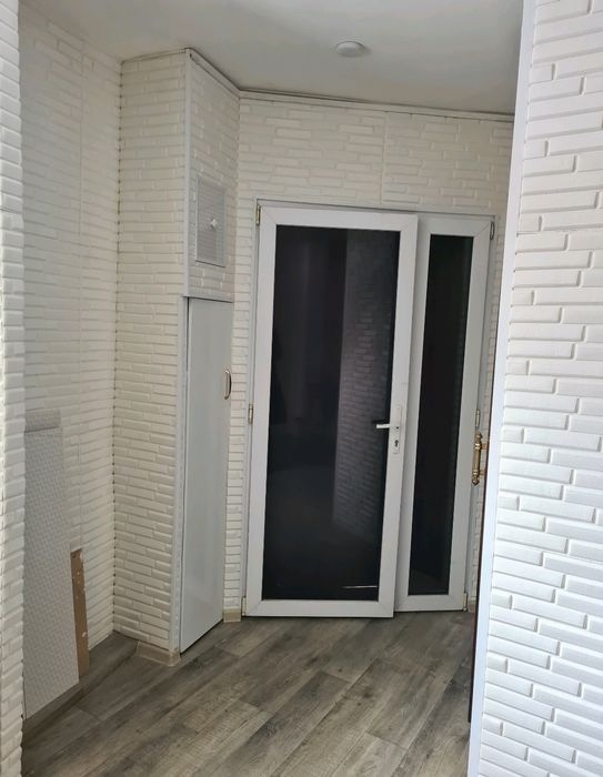 Продам!2к Центр м.Центр рынок, ЮЖД с отдельным входом