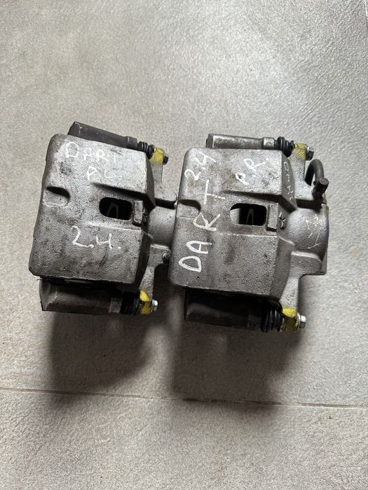 Передние Суппорта Dodge Dart