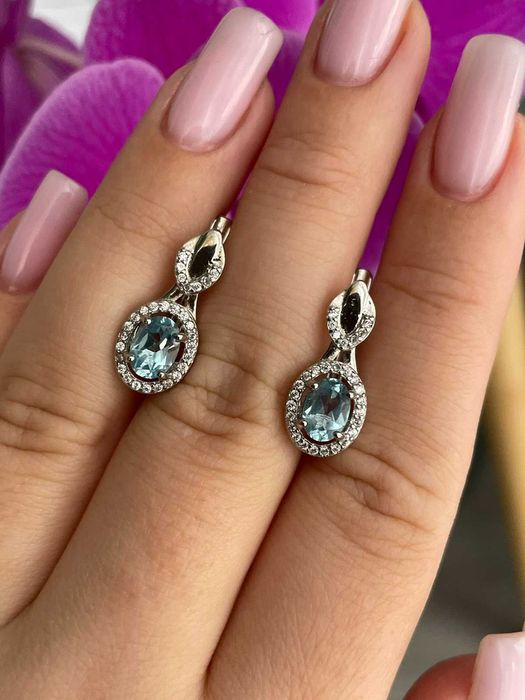 Серьги из серебра 925 пробы с голубым топазом