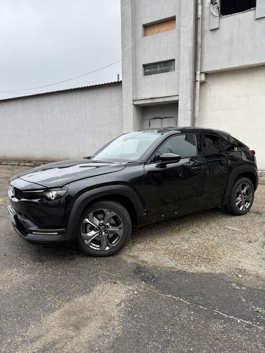 Продам mazda mx-30 mx30