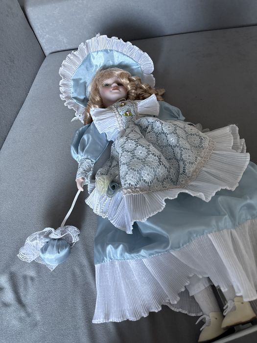 Lalka porcelanowa